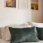 Gorgeous Rooftop 2-bed With Beautiful View Lissabon