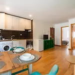 Gorgeous Rooftop 2-bed With Beautiful View * Lissabon