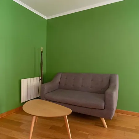 Апартаменти Gorgeous Rooftop 2-bed With Beautiful View Лісабон