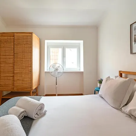 Gorgeous Rooftop 2-bed With Beautiful View *