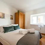 Gorgeous Rooftop 2-bed With Beautiful View * Lizbona