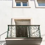 Gorgeous Rooftop 2-bed With Beautiful View Apartament