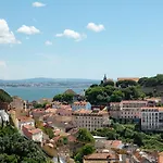 Gorgeous Rooftop 2-bed With Beautiful View * Lizbona