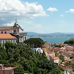 Apartament Gorgeous Rooftop 2-bed With Beautiful View