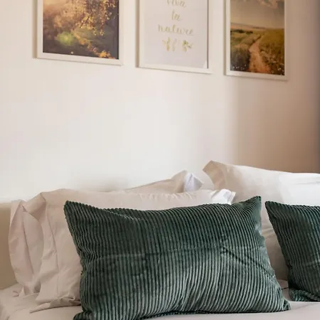 Gorgeous Rooftop 2-bed With Beautiful View Лиссабон