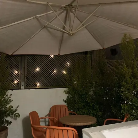 Gorgeous Rooftop 2-bed With Beautiful View Apartmán *