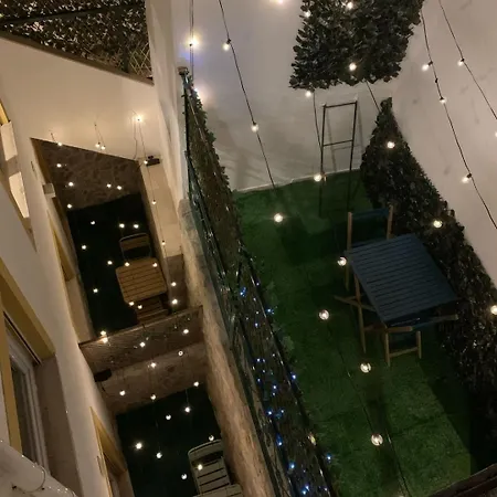 Апартаменты Gorgeous Rooftop 2-bed With Beautiful View