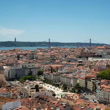 Apartment Gorgeous Rooftop 2-bed With Beautiful View Lisbon