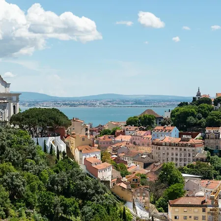 Gorgeous Rooftop 2-bed With Beautiful View *