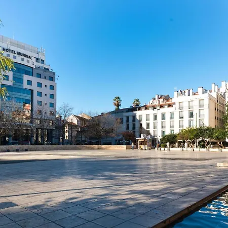 Gorgeous Rooftop 2-bed With Beautiful View Apartmán *