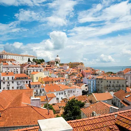 Apartment Gorgeous Rooftop 2-bed With Beautiful View *