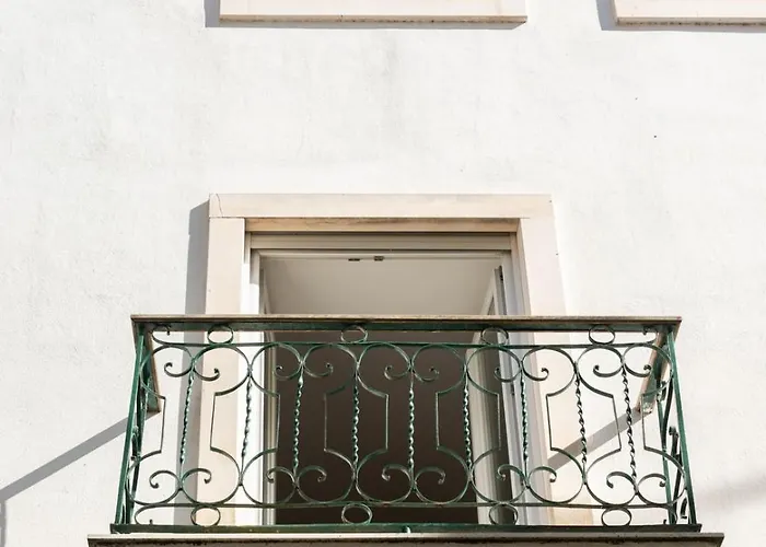 Gorgeous Rooftop 2-bed With Beautiful View Lägenhet