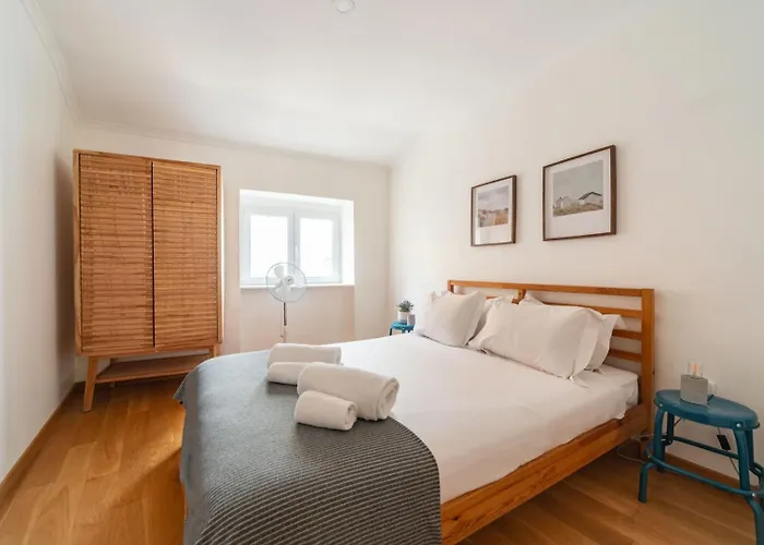 Gorgeous Rooftop 2-bed With Beautiful View Lägenhet