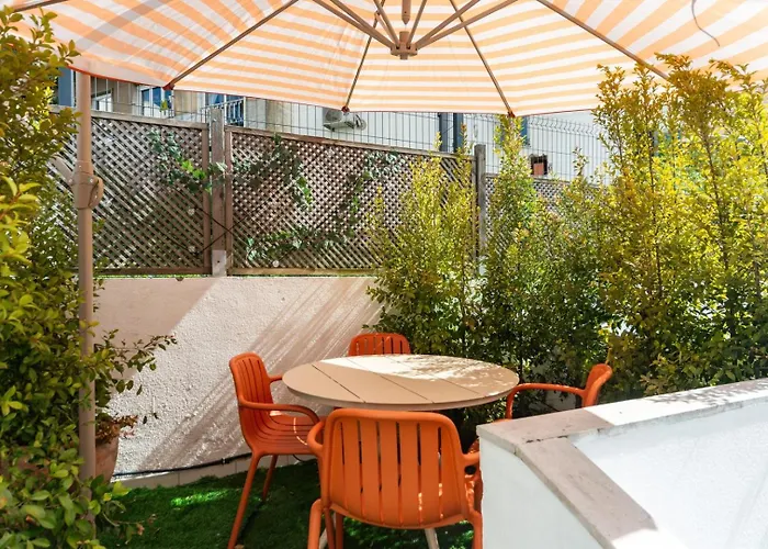 Gorgeous Rooftop 2-bed With Beautiful View Lägenhet *