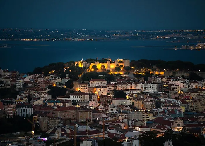 Apartment Gorgeous Rooftop 2-bed With Beautiful View *