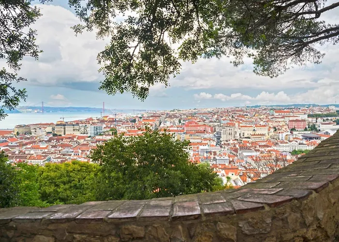 Apartment Gorgeous Rooftop 2-bed With Beautiful View Lisbon